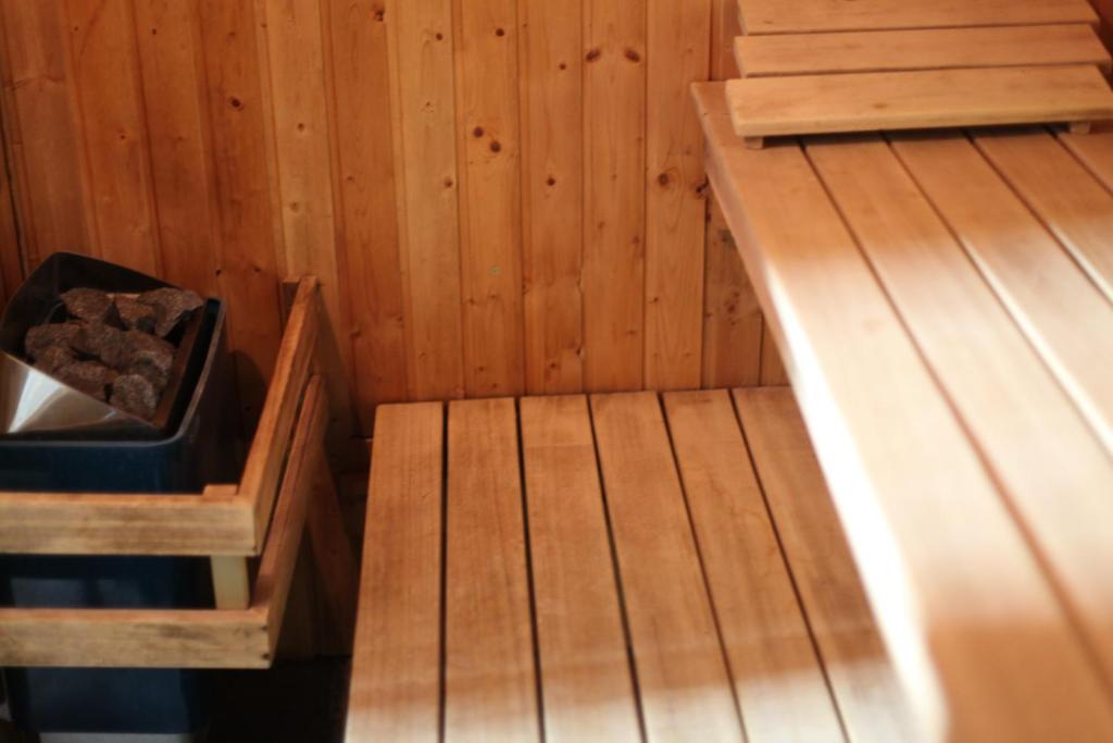 Charming villa with a hot tub, by the Golden Circle room 3